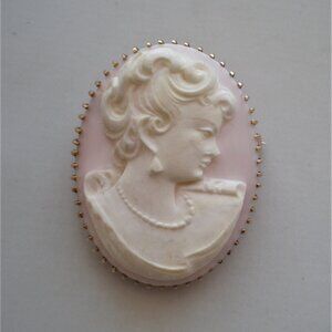 LARGE 14K Yellow Gold Carved Pink White Conch Shell Lady Cameo Brooch Pin 11 g